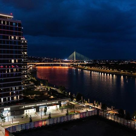 Sinfonia Lux Apartment Belgrade Luaran gambar