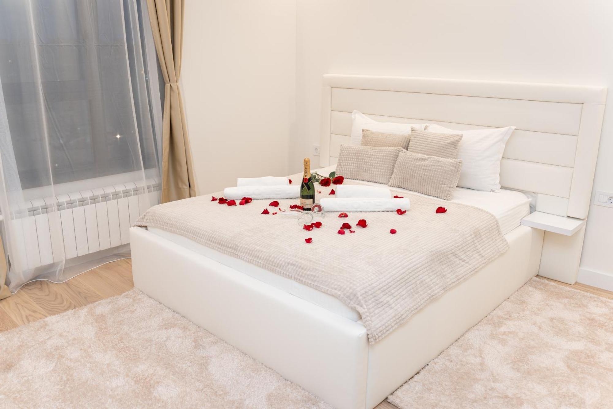 Sinfonia Lux Apartment Belgrade Luaran gambar