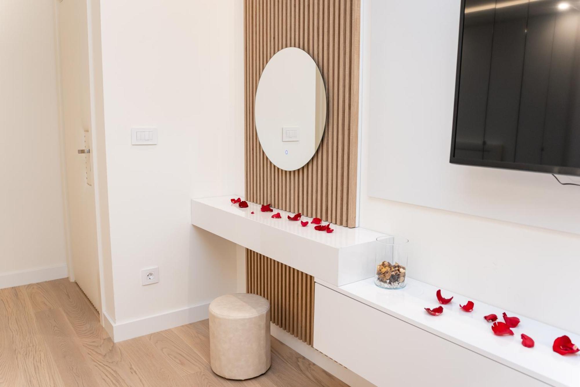 Sinfonia Lux Apartment Belgrade Luaran gambar