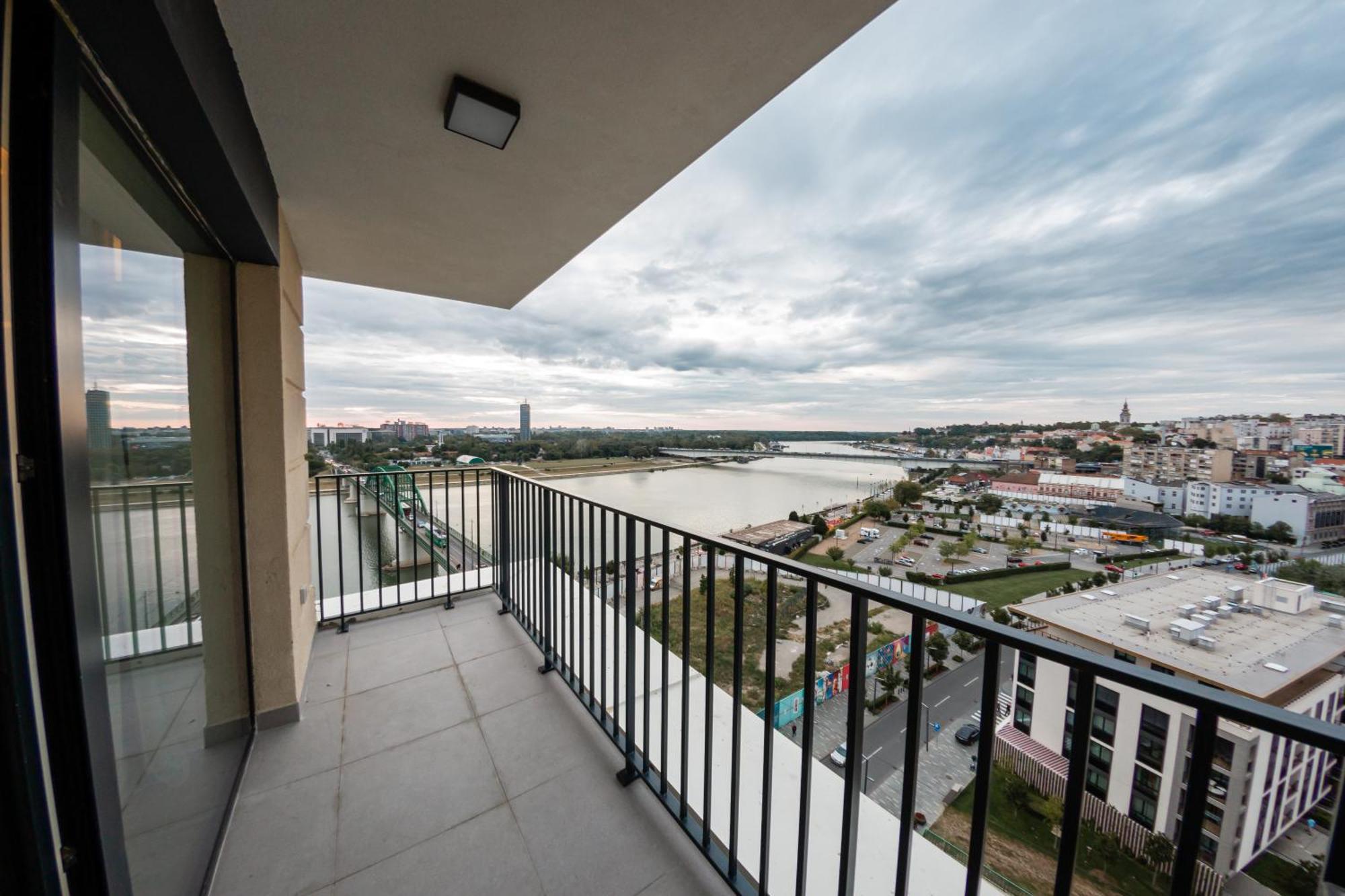 Sinfonia Lux Apartment Belgrade Luaran gambar