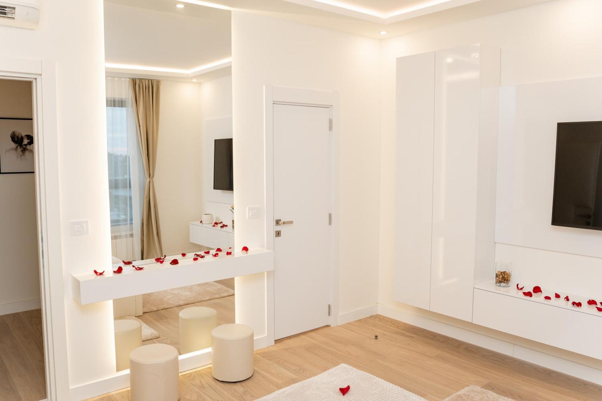 Sinfonia Lux Apartment Belgrade Luaran gambar