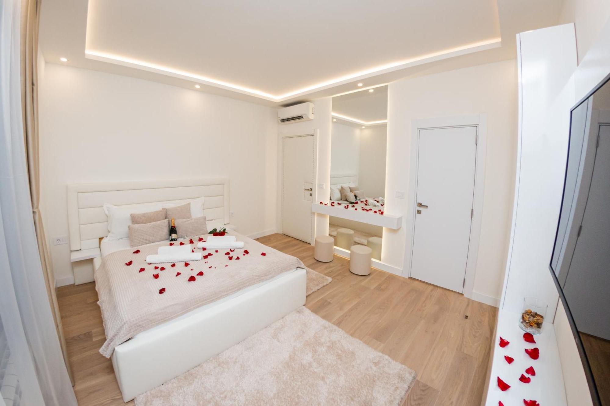 Sinfonia Lux Apartment Belgrade Luaran gambar